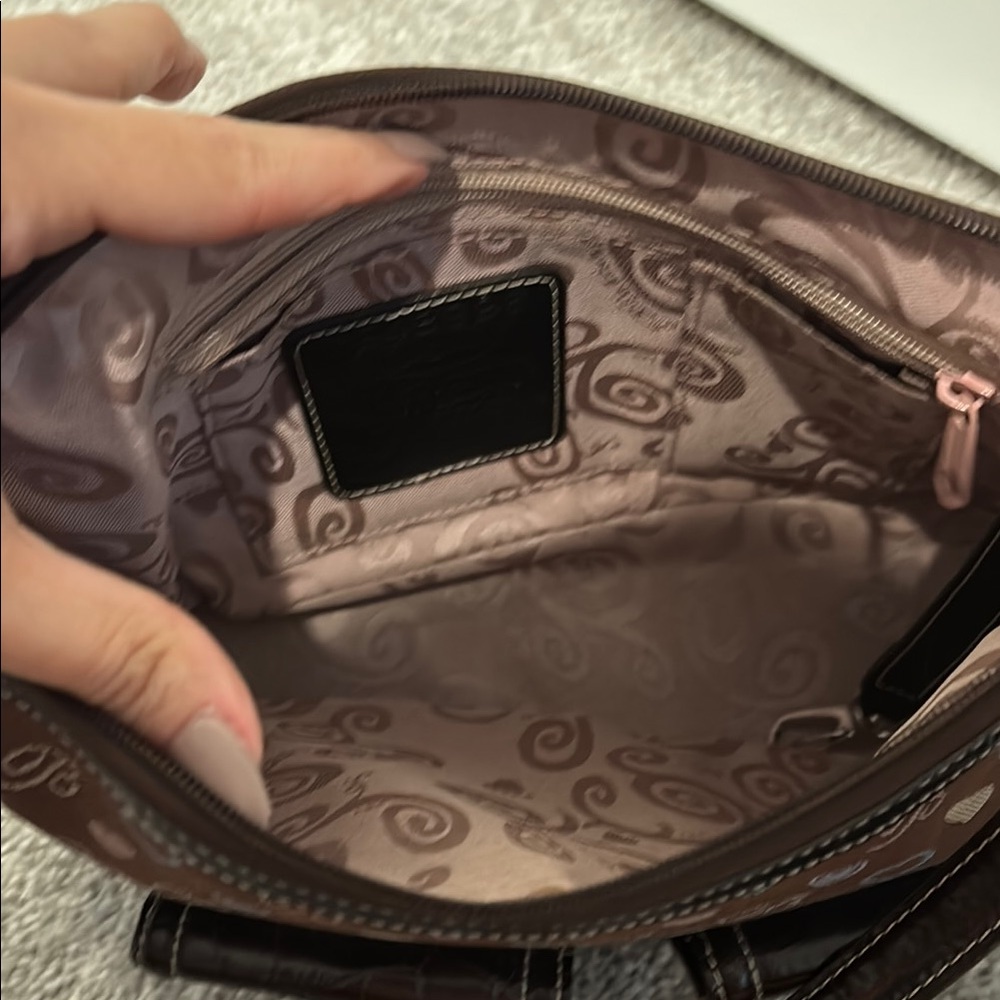 Brown Heart Pattern Shoulder Bag - Picture 4 of 6